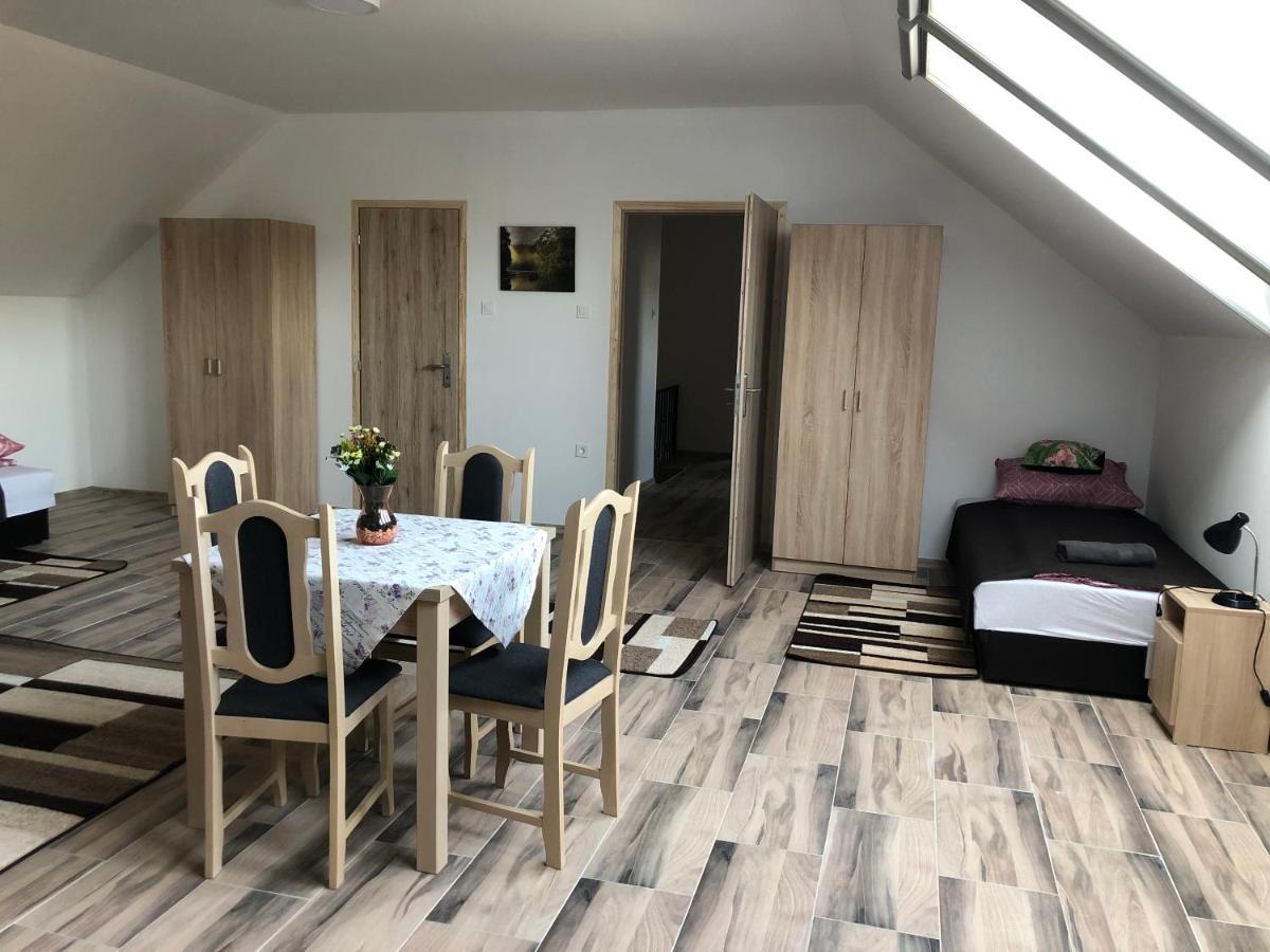 Lukacs Vendeghaz Hotel Erdohorvati Buitenkant foto