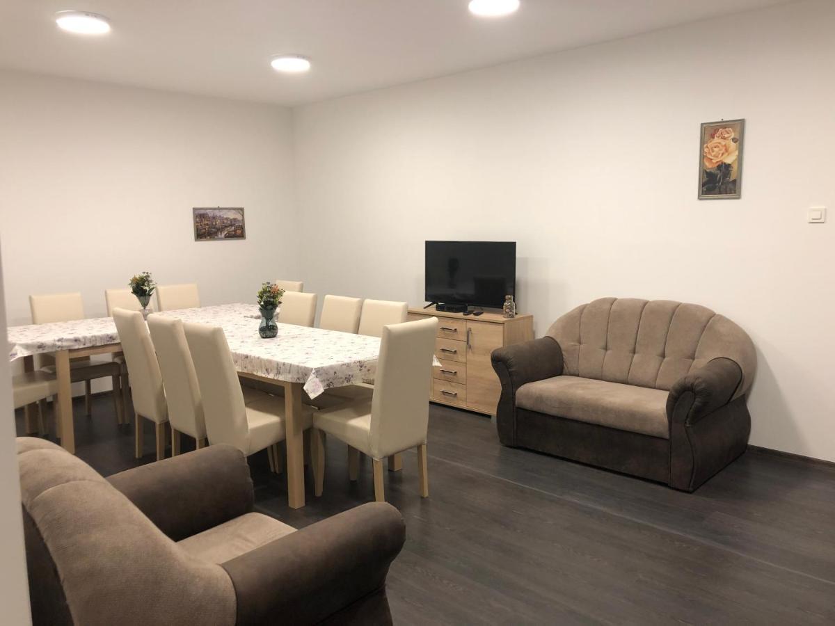 Lukacs Vendeghaz Hotel Erdohorvati Buitenkant foto