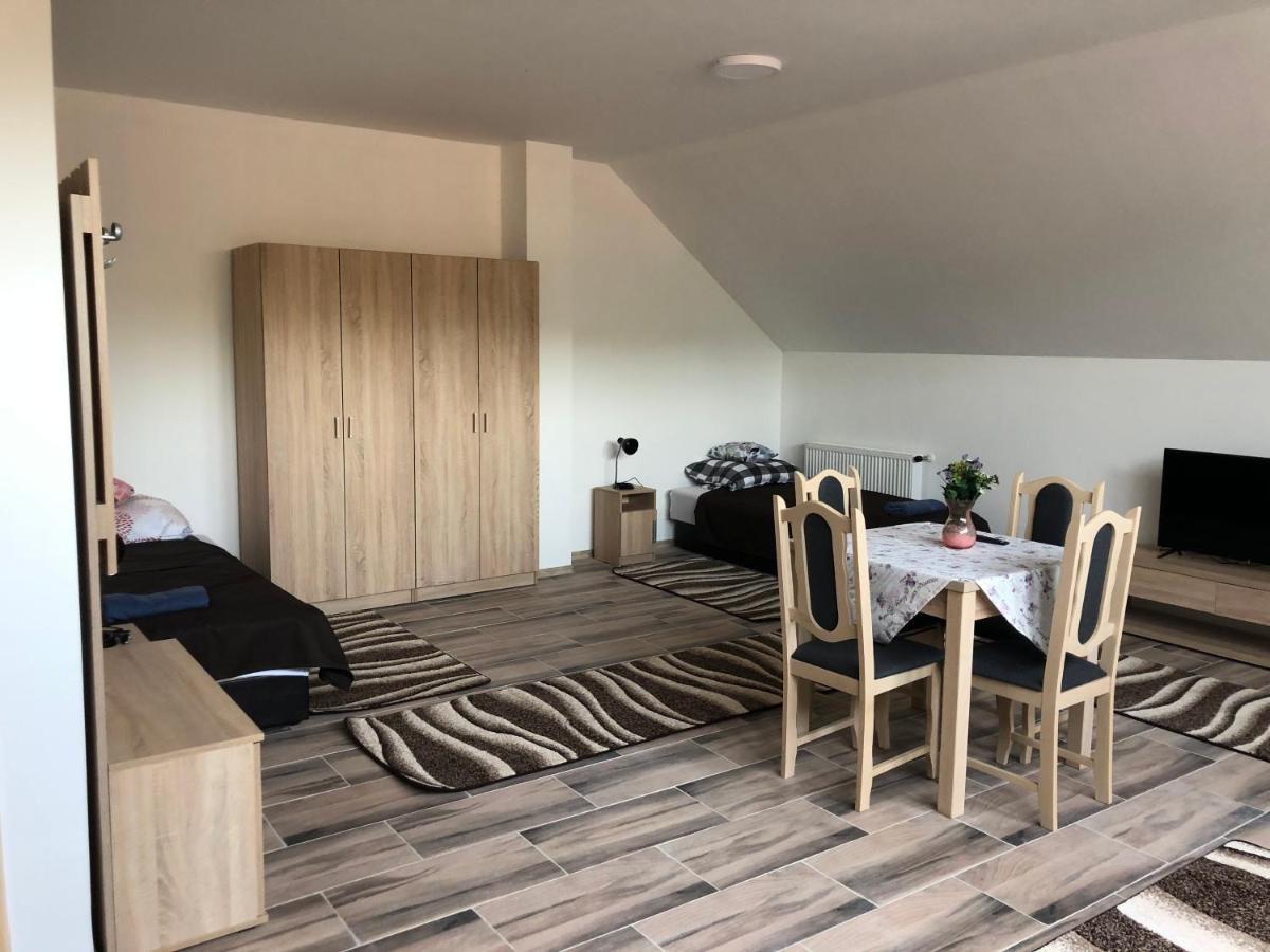 Lukacs Vendeghaz Hotel Erdohorvati Buitenkant foto